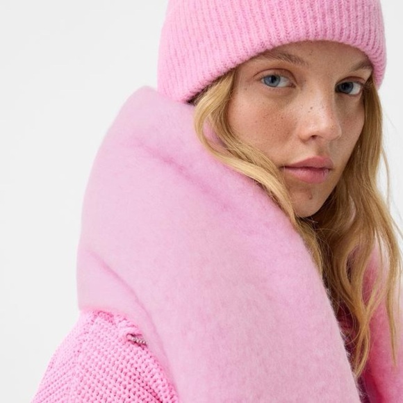 Pink Ribbed Knit Beanie - Picture 8 of 9